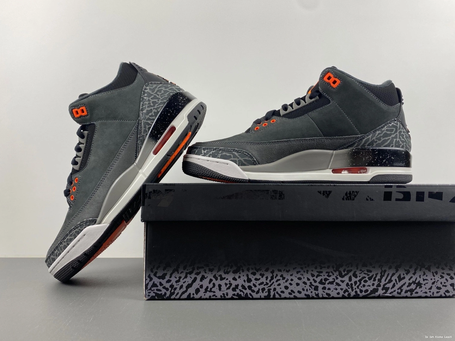 CT8532-080 “Fear”  Jordan Air 3 0422